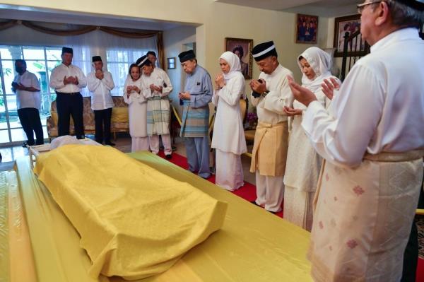 Negeri Sembilan哀悼Tunku Ampuan Najihah的去世